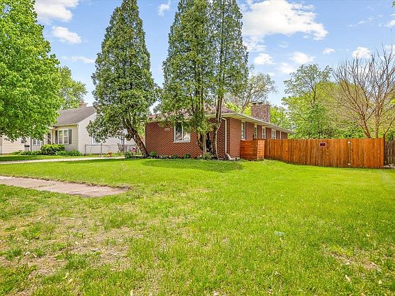 5th image of 1712 Midway Dr