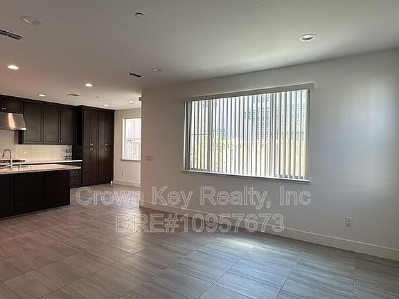 2nd image of 10 W Piazza St