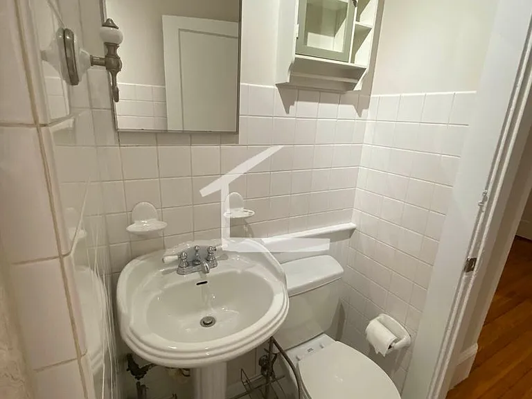 26 Chiswick Rd #9 — Photo 19