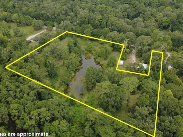 21981 Carol Rd, New Caney, TX 77357