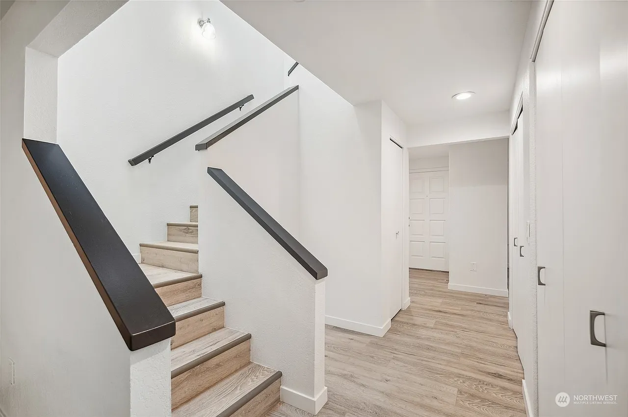 3 bed, 1600 sqft, $3,800 — Photo 3