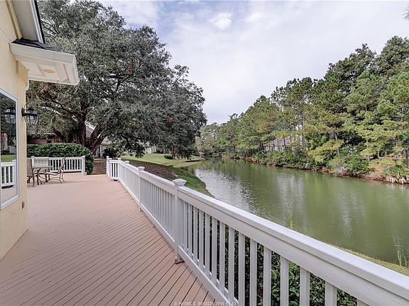 3rd image of 84 Peninsula Dr