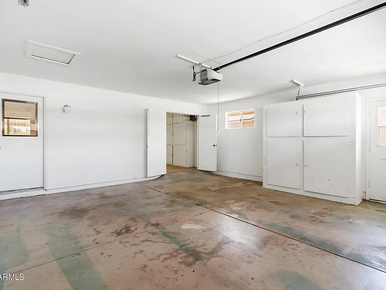 10301 W Charter Oak Dr — Photo 28