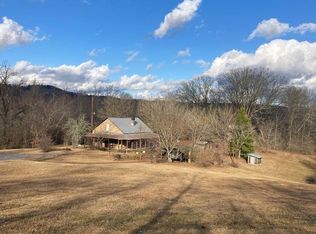 2558 Stonepile Rd, Clarkesville, GA 30523