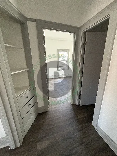 2002 Chesterland Ave #4 — Photo 9