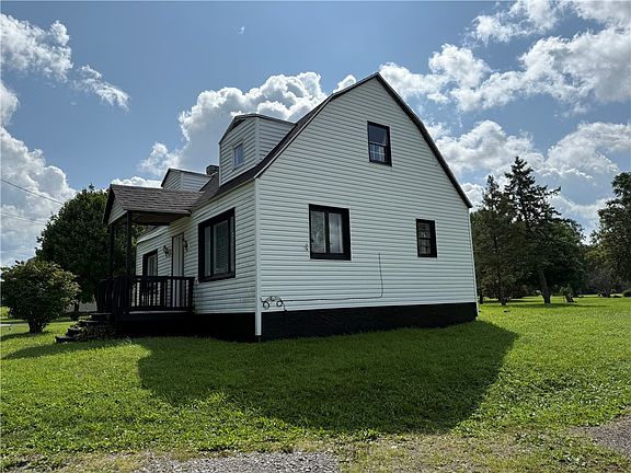 2nd image of 323 Warner Aly