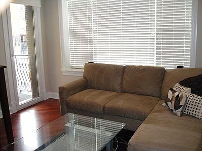 4th image of 2704 W Cortland St APT 1