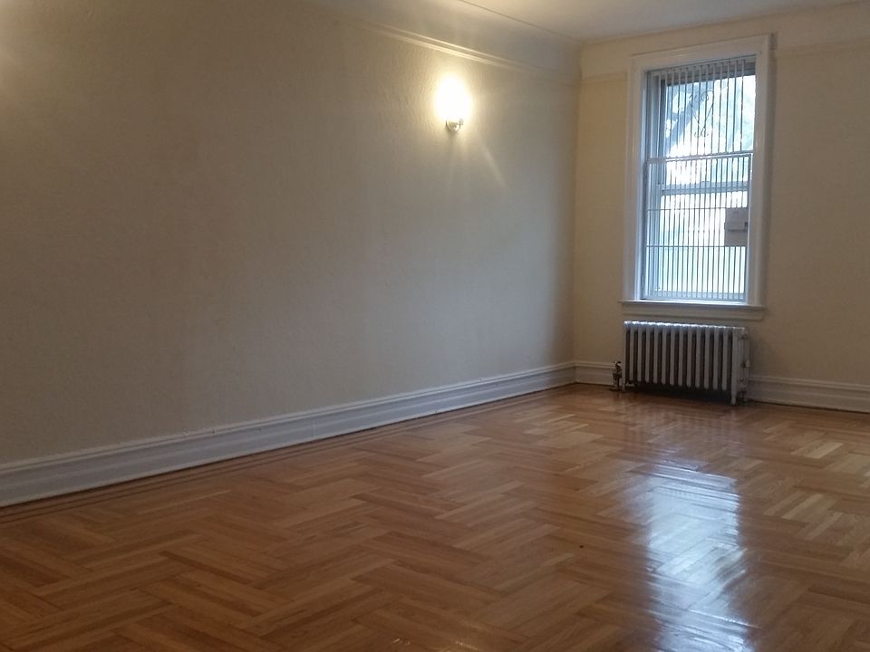 1st image of 74 Gatling Pl APT 3L