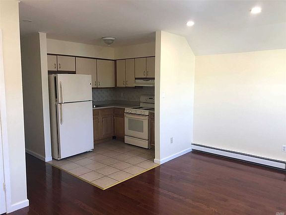 3rd image of 12037 167th St