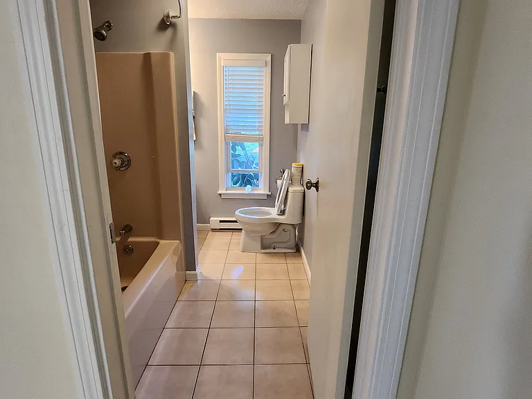 55-57 Fairview Ave #B — Photo 19