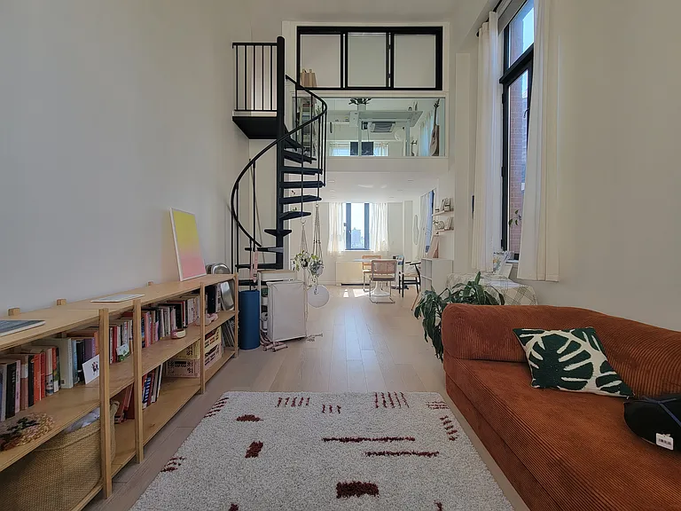 176 W 86th St #7A — Photo 1