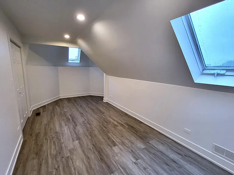 1916 S Leavitt St #3F — Photo 14