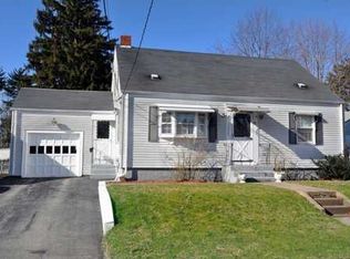 39 Belcourt Ave, North Providence, RI 02911