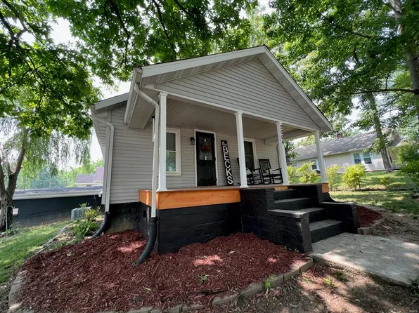 2004 W Main St, Vandalia, IL 62471