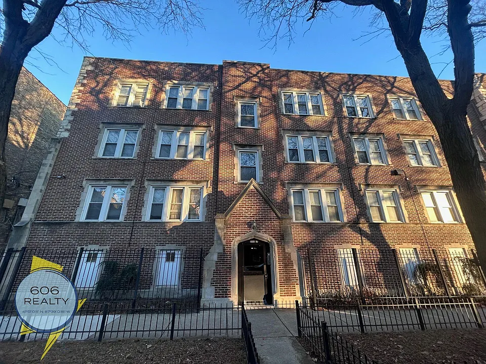 7340-50 N. Damen Ave