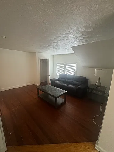 109 Park Dr #2 Photo 1