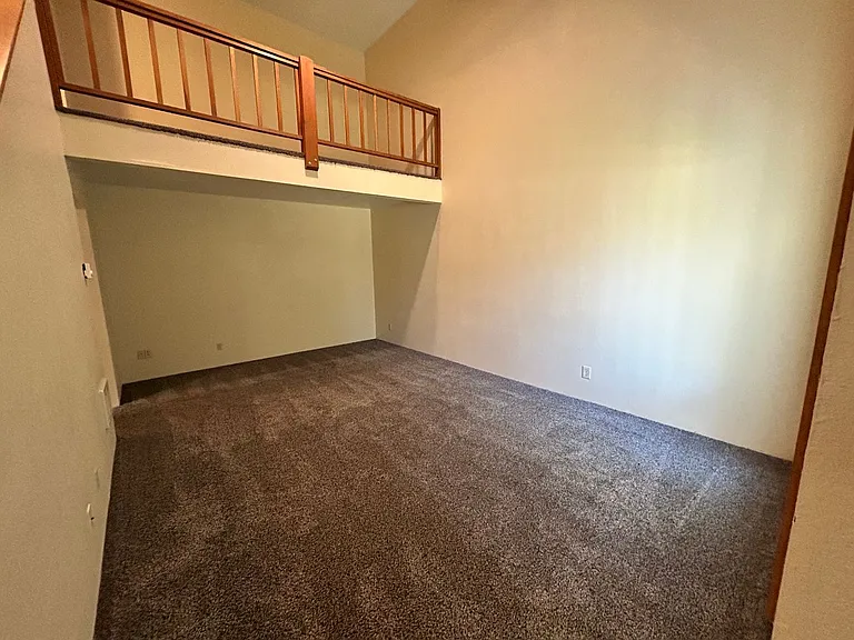 5626-5628 Glenridge Way #5630 — Photo 5