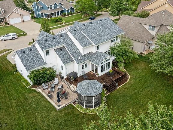 3rd image of 7630 Ashley Cir