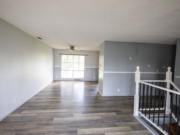 3rd image of 2322 Aspen Ct