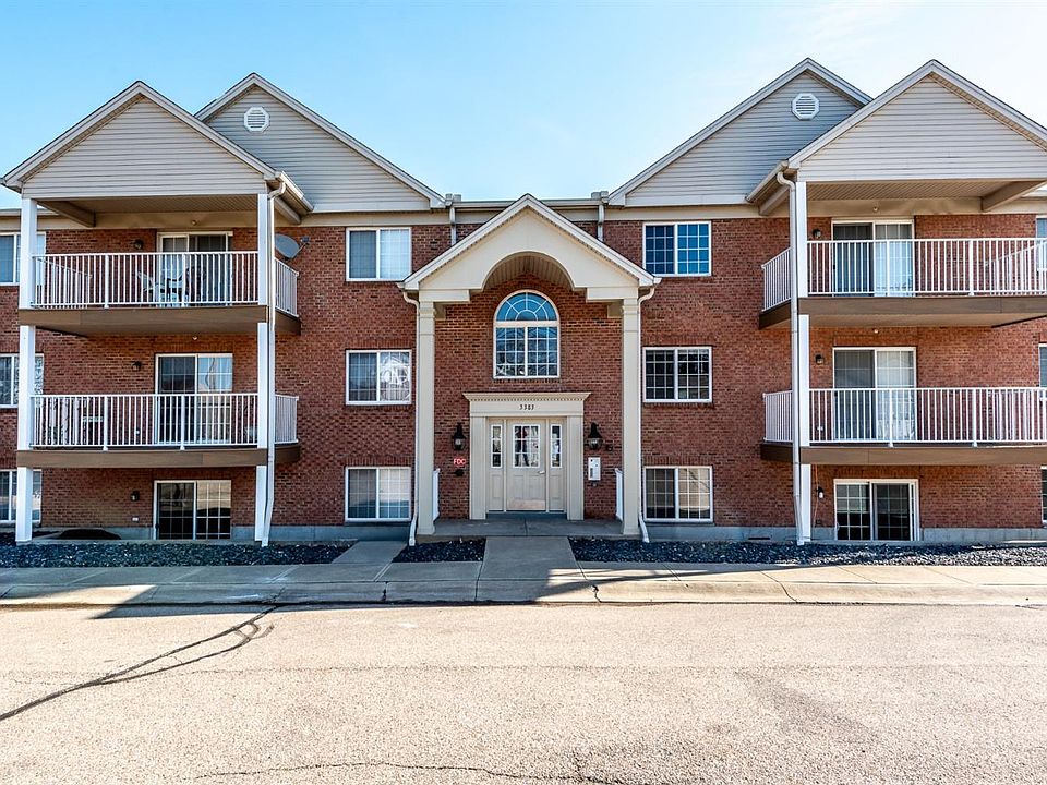 1st image of 3383 Emerald Lakes Dr Unit 1D