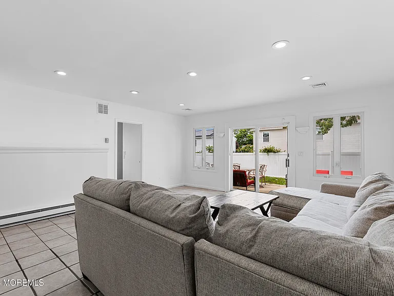 297 Highland Ave — Photo 12