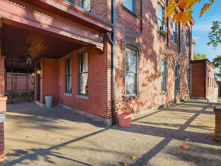 440 Ormsby Ave #A — Photo 25