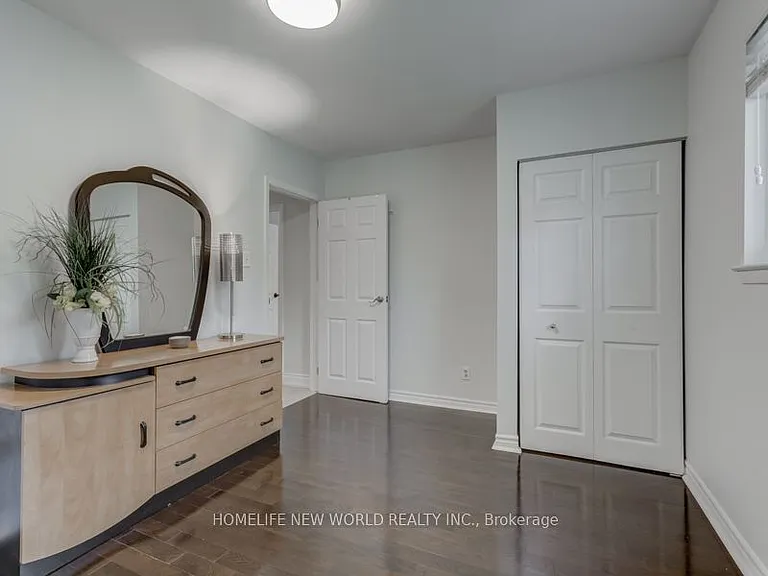 1207 Verhoeven Ct — Photo 4