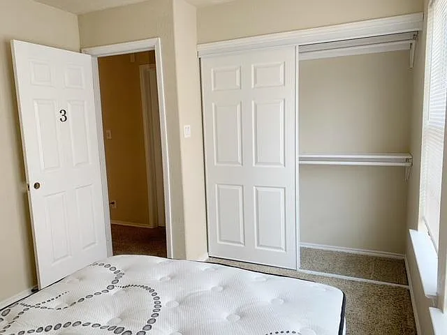 403 Amberdale Oak — Photo 14