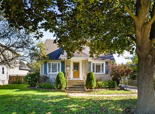 2249 N Hawthorne Ave, Melrose Park, IL 60164