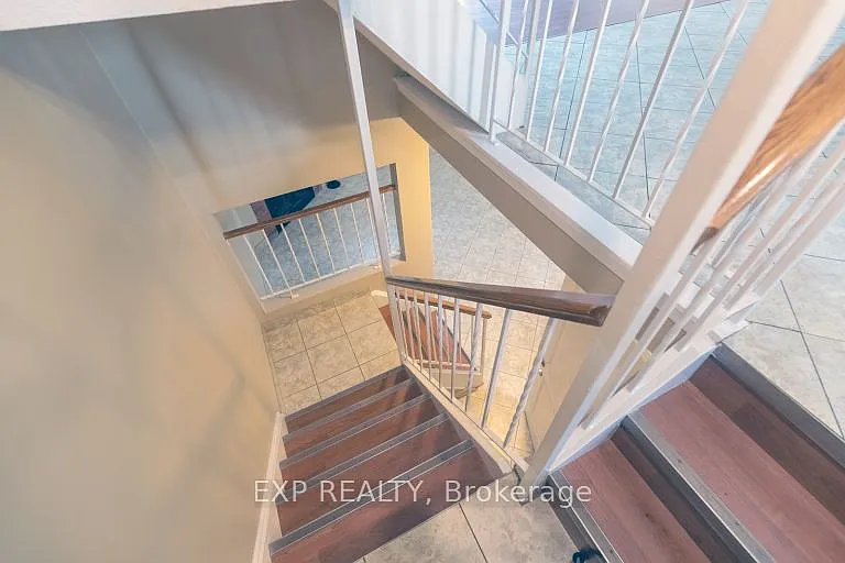 3 bed, $2,549 — Photo 4