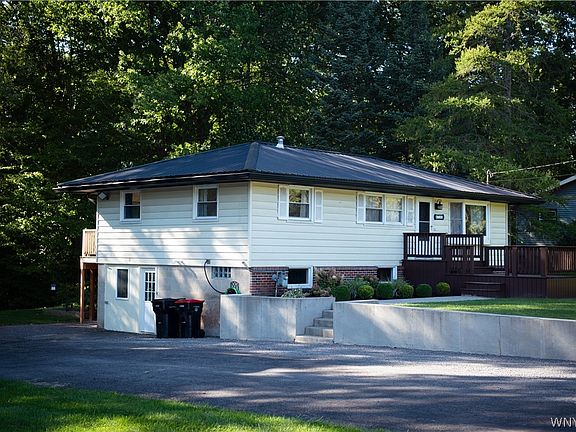 2nd image of 4750 Cottage Rd