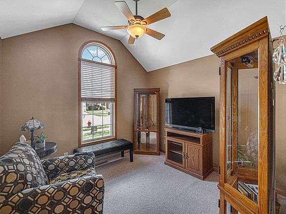 5th image of 9257 Norris Dr