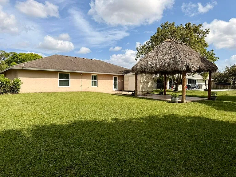 147 Sunflower Cir — Photo 31