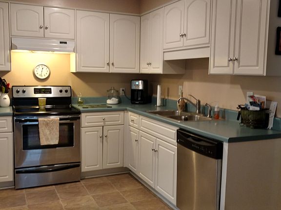 5th image of 122 Wood Creek Ln
