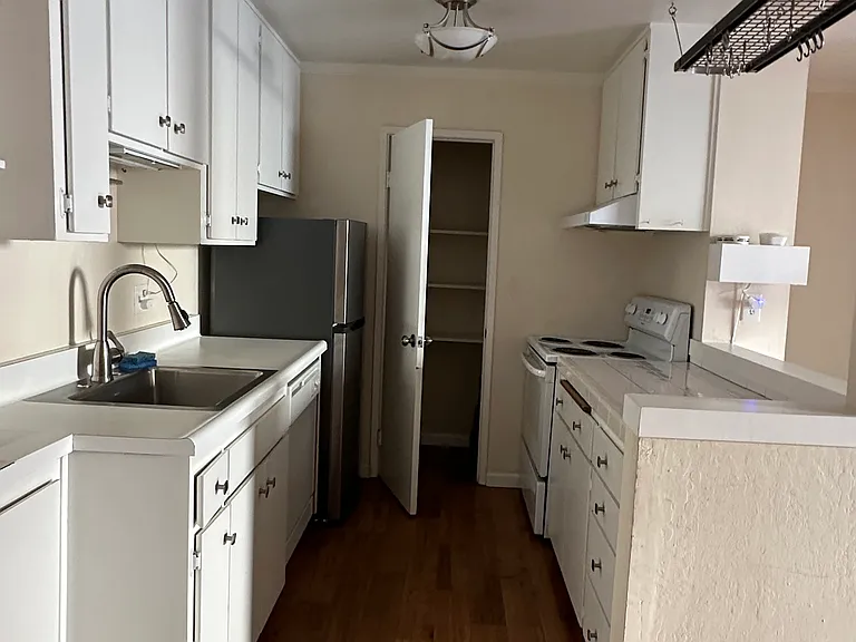250 Whitmore St #217 — Photo 3