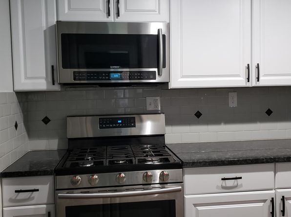 340 Drummers Ln #340