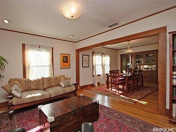 5th image of 216 32nd St