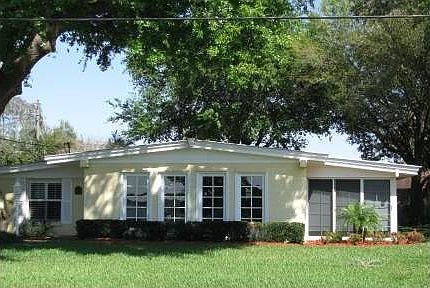 2nd image of 3186 Lakeview Dr