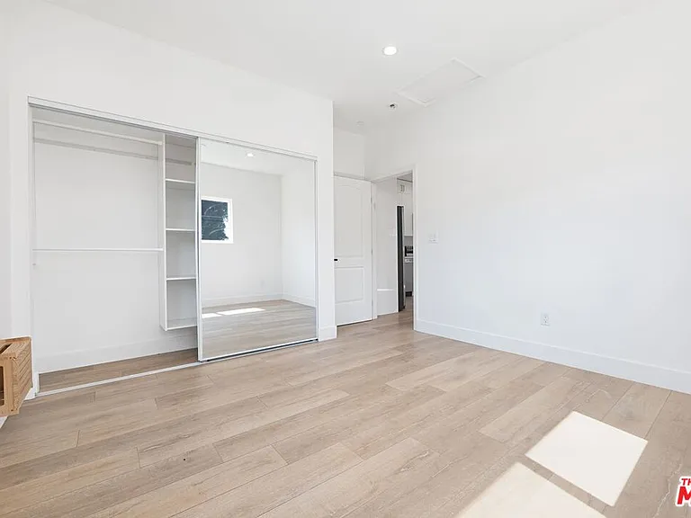 6266 Etiwanda Ave #18254 — Photo 10