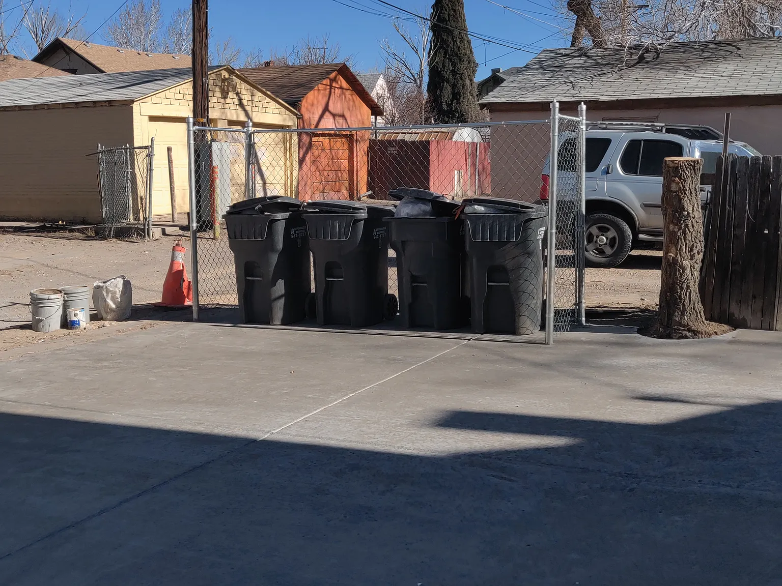 710 N Hudson Ave — Photo 2
