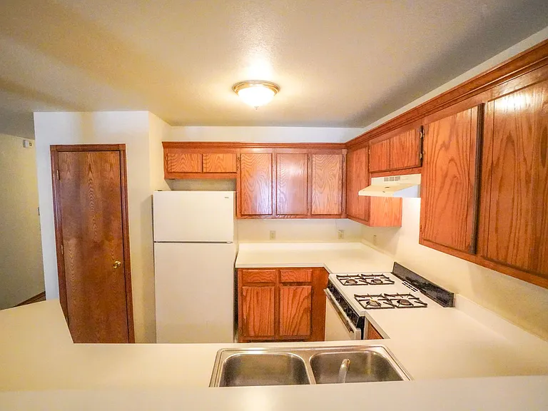 3316 Ridgecrest Cir — Photo 5