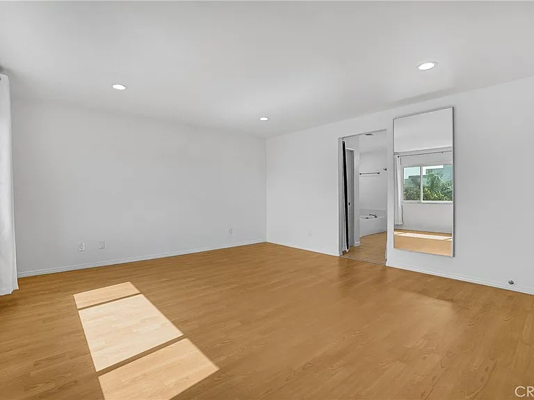 76 Millbrook — Photo 19