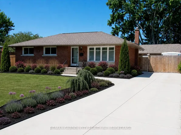 91 Crescent Dr, Welland, ON L3B 2X4