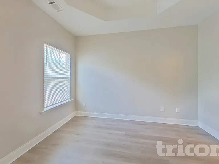110 Darian Dr — Photo 6