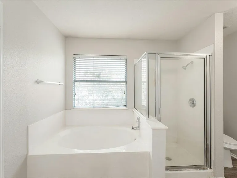 113 Matthew Dr — Photo 19