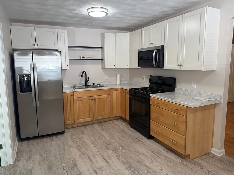 17325 Savage St — Photo 5