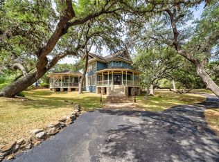 533 Country Club Dr, La Grange, TX 78945