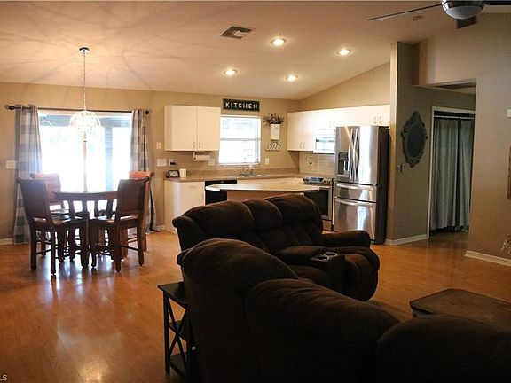 5th image of 17557 Phlox Dr