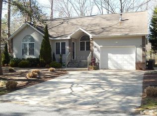 64 Windjammer Rd, Ocean Pines, MD 21811