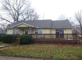 507 Fremont St, Henry, IL 61537